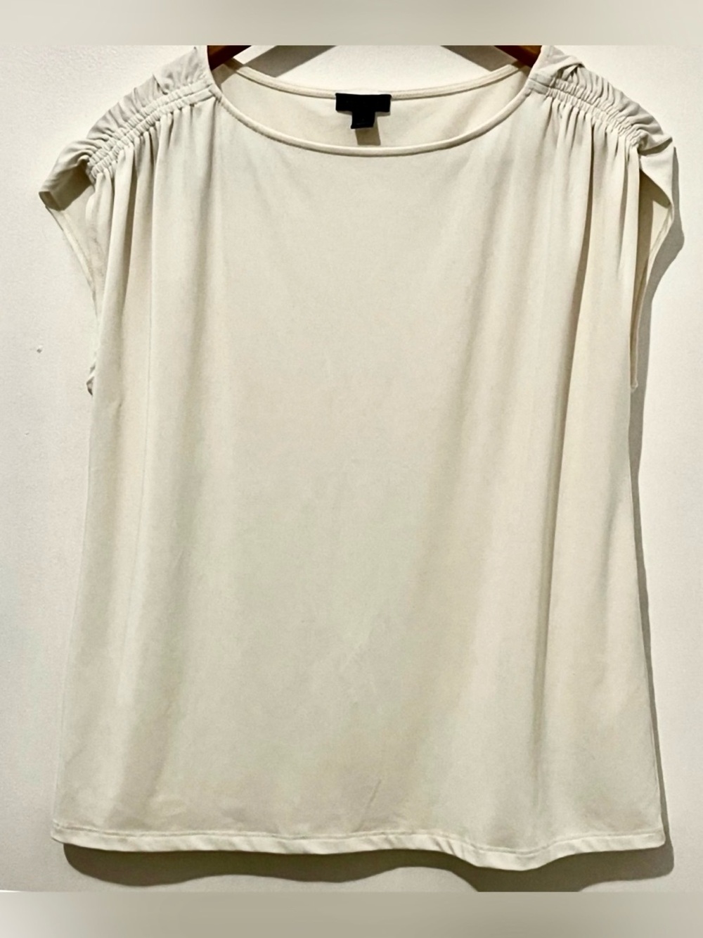 Ann Taylor Factory Cream Ruched Cap Sleeve Blouse Draped Minimalist Shell Top L